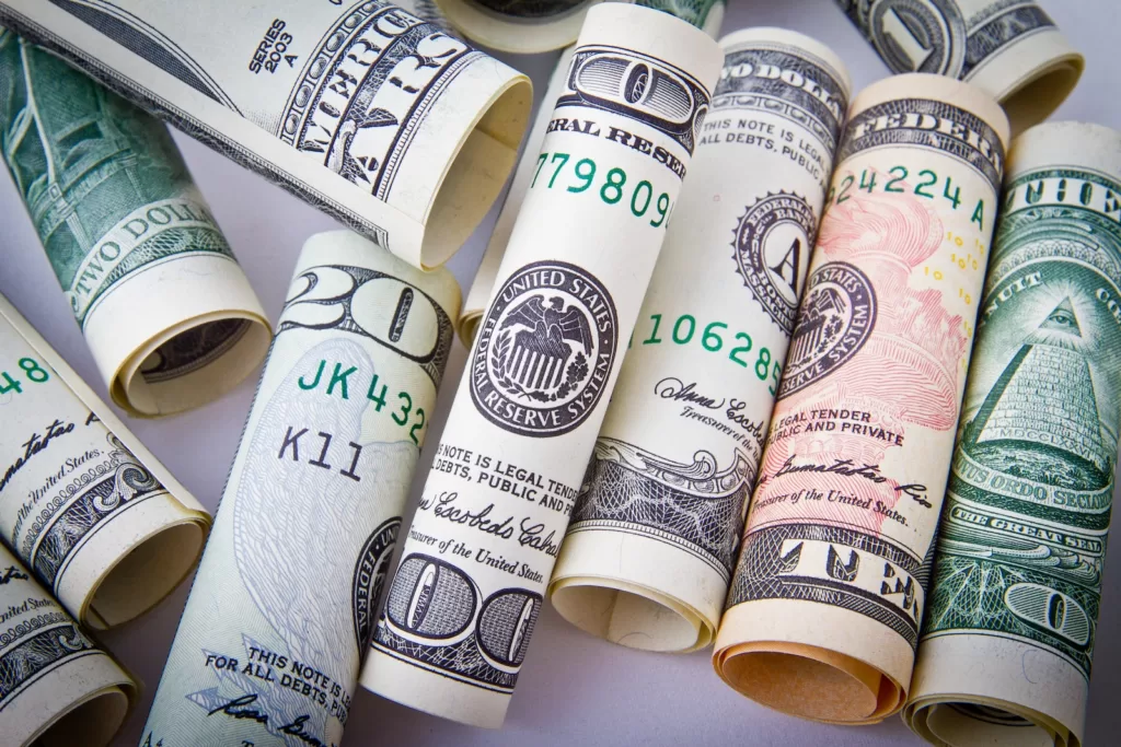 Boolio Invest 2 Boolio Invest |Rolled 20 U.s Dollar Bill